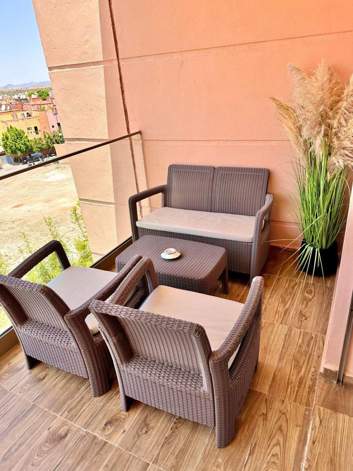 Appartement Luxueux Avec Piscine 10 Minutes Du Centre Ville مراكش المظهر الخارجي الصورة