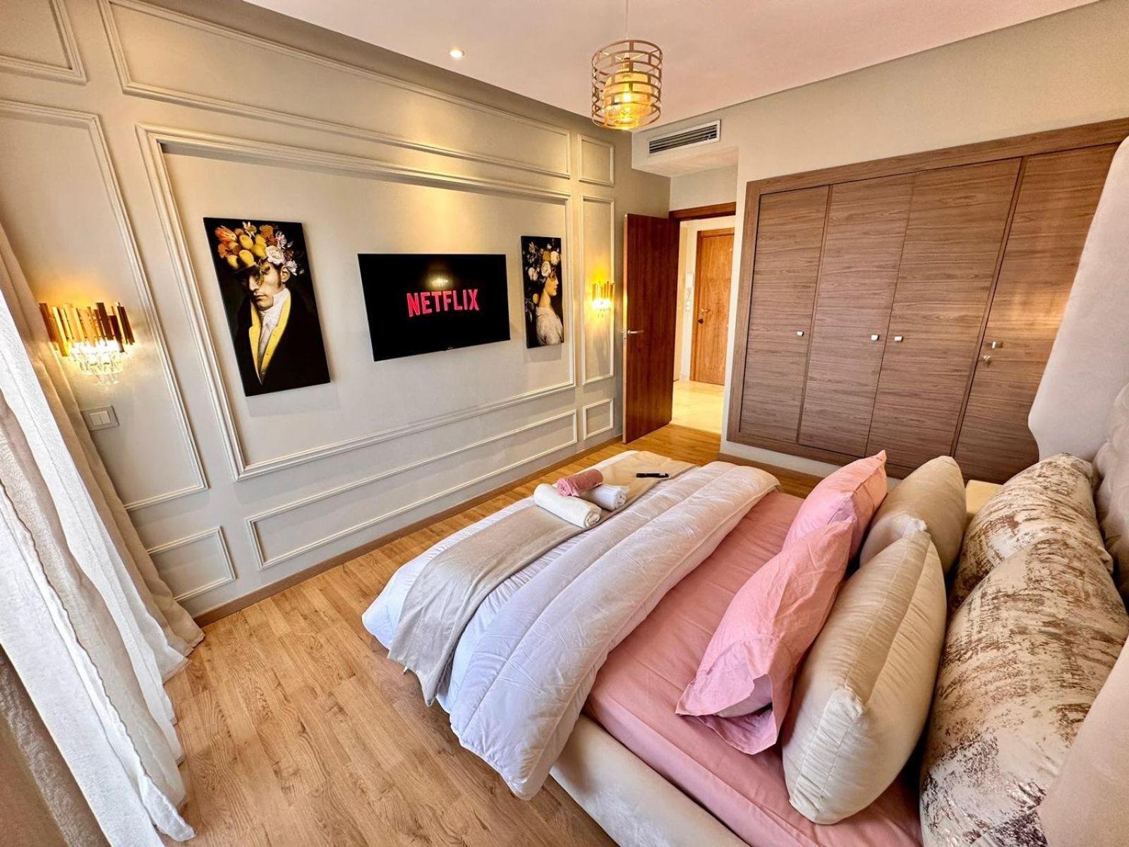 Appartement Luxueux Avec Piscine 10 Minutes Du Centre Ville مراكش المظهر الخارجي الصورة